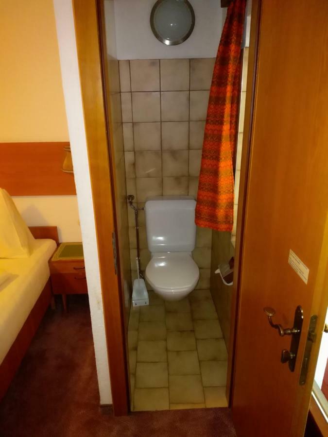 Hotel Garni Alpenrose Ишгъл Екстериор снимка